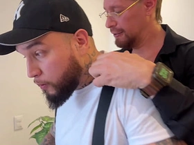 Macho colombiano de Traje me regaña por no obedecerle asian gay sexual intercourse videos outdoor