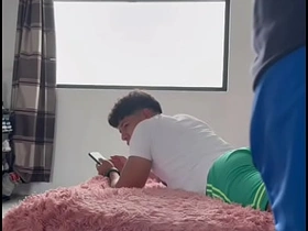 Llegando del Gym siempre ando caliente, insaciable y con ganas de coger asian gay sex videos take public