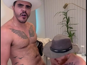 Carmona e Marcelo Debian os agroboys numa brotheragem quente asian gay teacher sex videos