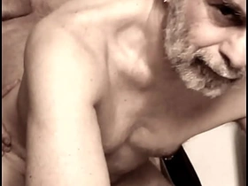 Camionero mexicano me folla a pelo y se corre en mi culo - Free version south asian uncle gay sex videos