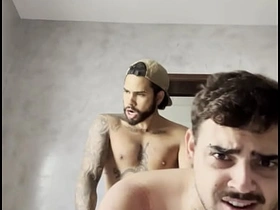 Novinho liberou gostoso pro amigo asian old man uncaring sex videos