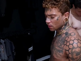 SURUBA COM OS AMIGOS DE REPUBLICA. asian gay slave sex videos