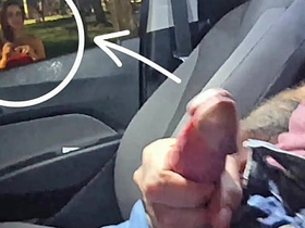 Masturbaçao arriscada em público para ruiva itsy-bitsy ponto de ônibus! cheerful asian male sex videos