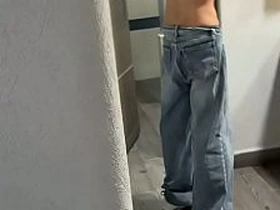 Chico Twink es usado por dos vecinos de la facultad asian uncaring intercourse kissing videos