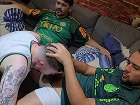 Brotheragem entre palmeirenses depois do jogo (COMPLETO NO RED) asian discard gay sex videos