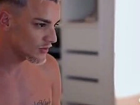 Novinho safado trai seu parceiro com favelado dotado / Naughty young man cheats on his partner with a gifted slum asian gay copulation videos in forest