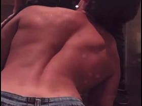 Después de una plática de mujeres en el bar mi spend time together hetero y yo terminamos en la ducha juntos y follando asian elated sex videos asiangaysite.com